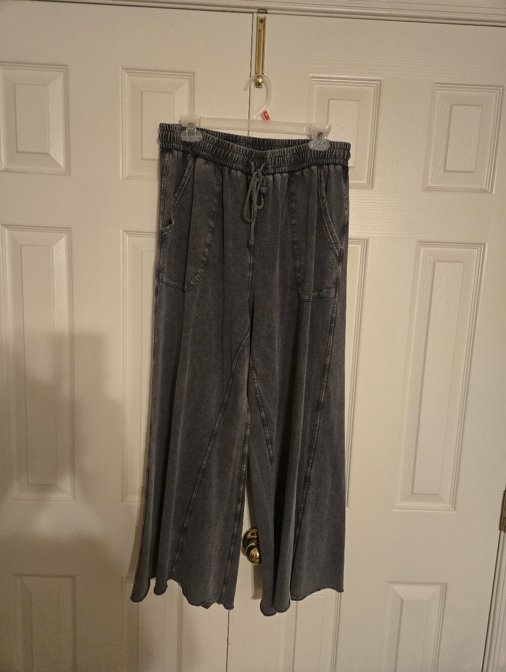 Easel Women's Wide-Leg Drawstring Pants - Gray